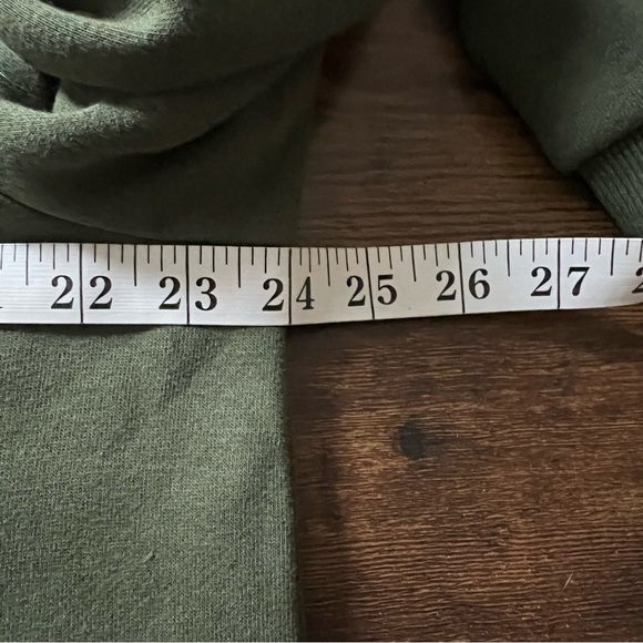 Guess Olive Green Men’s Crew Neck Cotton Blend Sweatshirt Sweater Size XL NWT - Picture 7 of 10